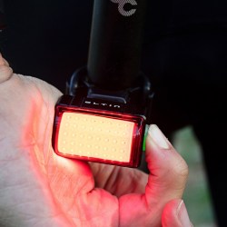 farol-traseiro-recarregavel-focus-100-lumenes (1)